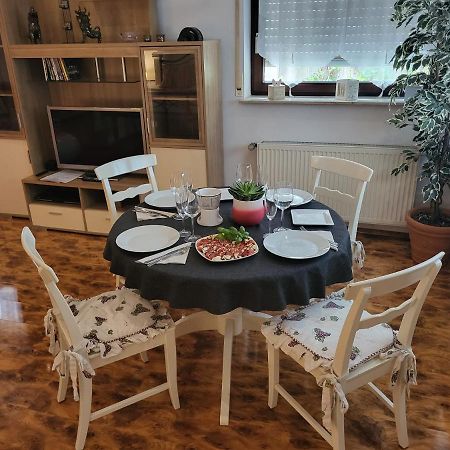 Ferienwohnung Fuer 4 Personen Mit Schnellem Wlan, Glasfaser, Tv Paket Beilstein  Ngoại thất bức ảnh